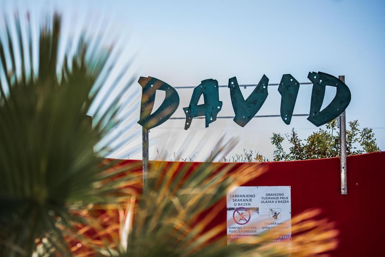 David Lux Beach Rooms Добра-Вода Экстерьер фото